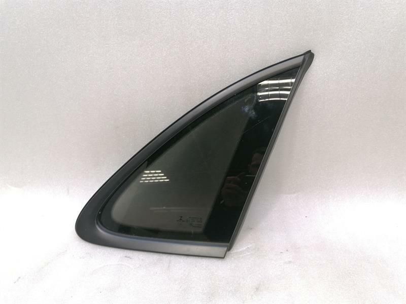 Porsche Macan 95B Right Rear Quarter Glass 95B845298 Door Glass 1/4 Rear Right