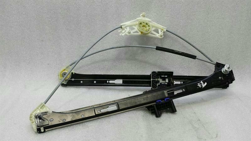 Porsche Macan 95B Left Front Door Winder 95B837461 Front Left Window