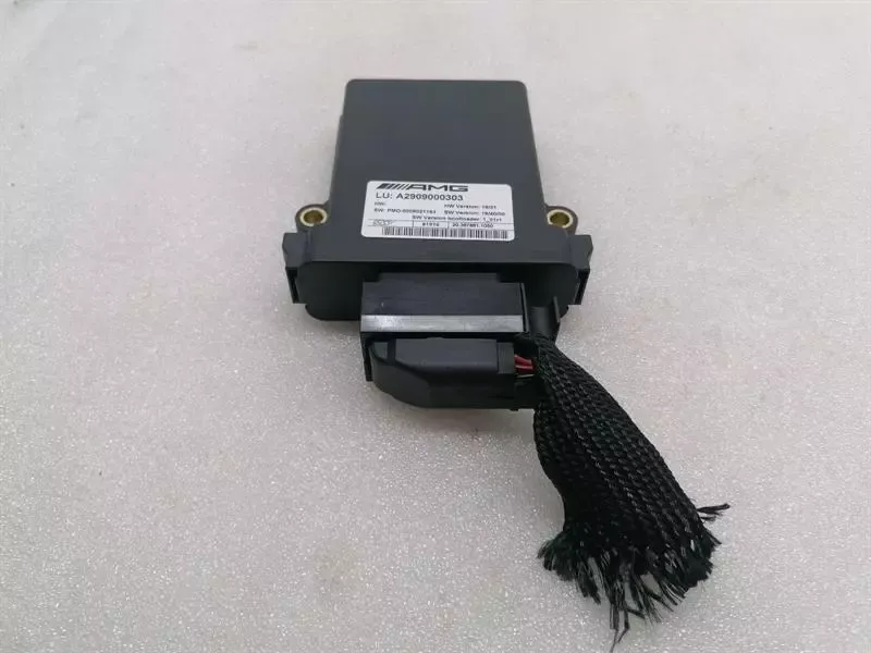 Mercedes E63 AMG W213 Active Engine Mount Module A2909000303 Control Unit M177