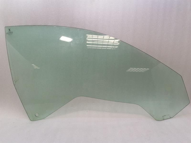 Ferrari Portofino F164 right front door glass 88304900 door window front right