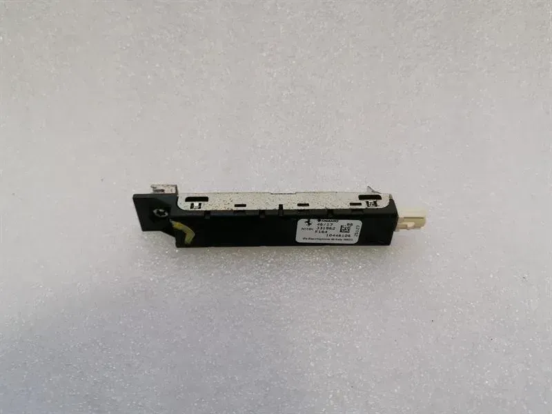 Ferrari Portofino F164 Aerial / Antenna 331962 Antenna AM/FM AMPLIFIER