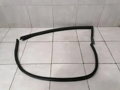 Ferrari Roma F169 Door Seal 783102 LH Door Seals LEFT LEFT LEFT902585