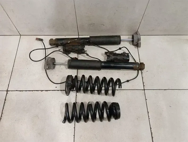 Mercedes C63 AMG W205 shock absorber rear A2053201300 shock absorber rear set