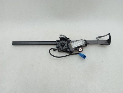 Mercedes C Class W205 Right Seatbelt Feeder A2058600282 Seat Belt Retainer Front Right