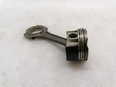 Mercedes C Class W205 C63 AMG Piston A1770300800 Pistons M177 4.0 V8