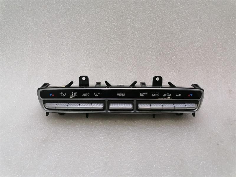 Mercedes E Class W213 Car Climate Control A2139054707 Air Conditioning Control Panel A/C