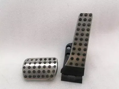 Mercedes CL W217 Gas Pedal (Electrical) A2053000104 Accelerator Pedal AMG