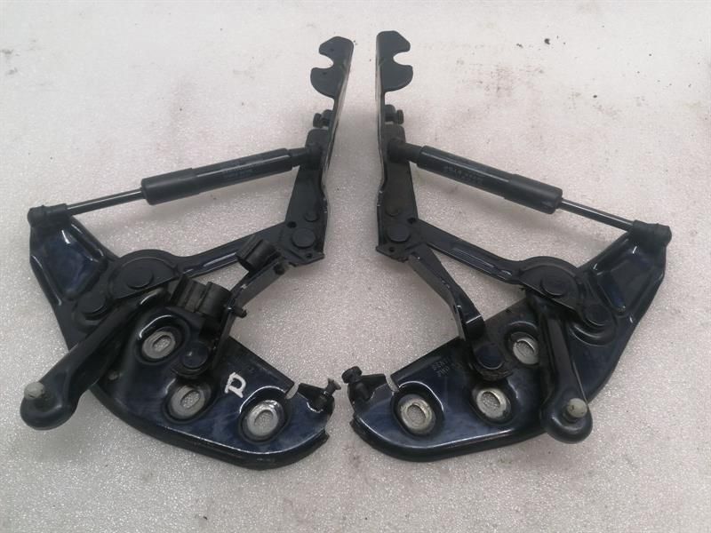 Bentley Continental GT V8S Bonnet Hinge Set 3W0823301K Hood Hinge Set