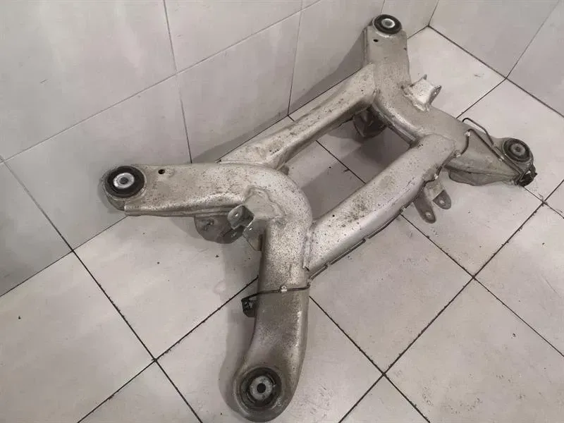 Bentley Continental GT V8S Subframe Rear 3W8505235 Axle Frame Rear Axle