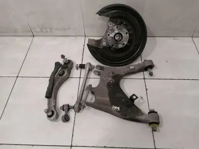 BENTLEY CONTINENTAL GT V8S Right Rear Hub 3W0505436A Wheel Bearing Housing Rear Set