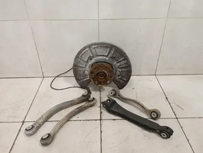 Mercedes C63 AMG W205 Left Rear Hub A2053509713 Wheel Bearing Housing Rear Left