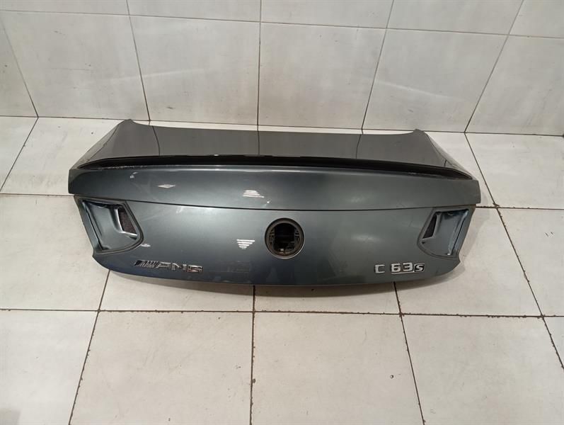 MERCEDES C63 AMG COUPE W205 BOAT LID A2057501675 TAILGATE A2057900788 SPOILER