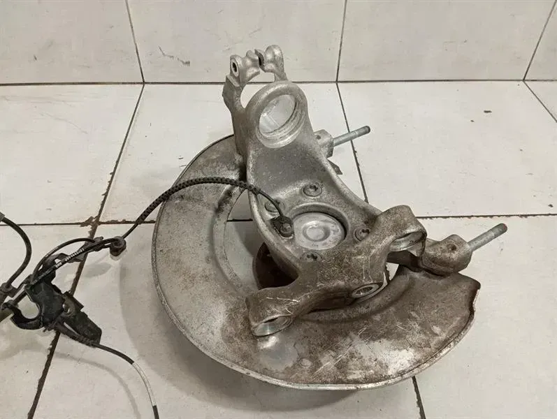 BMW 4 M4 G82 G22 Right Front Hub 31212284002 Wheel Bearing Housing Front Right