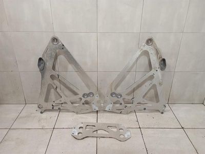 BMW 4 M4 G82 G22 rear holder bracket set 33 30 9504174 holder carrier rear sat