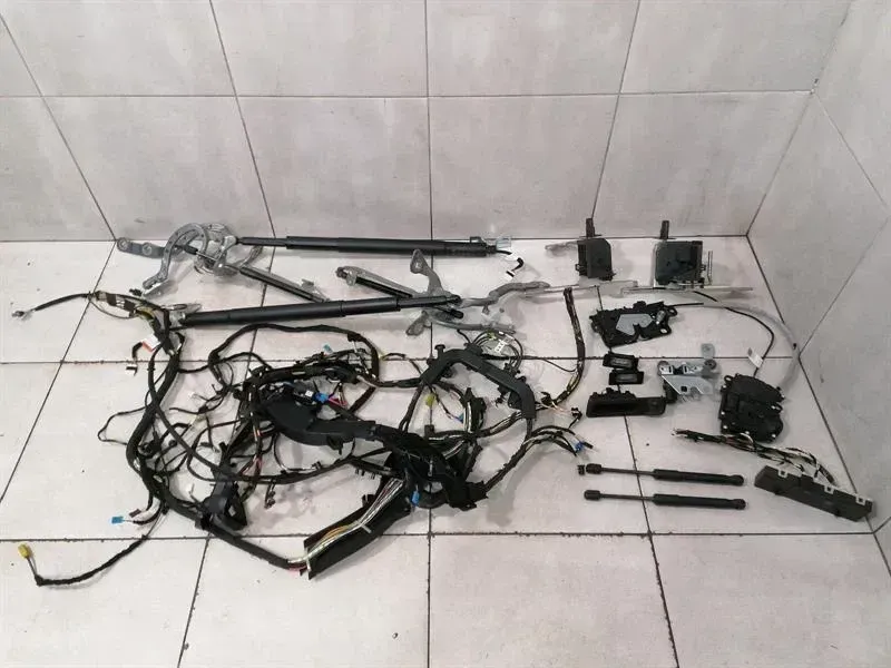 BMW 3 M3 G81 G21 61355A19DB3 AUTOMATIC TAILGATE SET TAILGATE AUTOMATIC