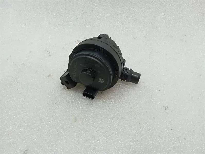 BMW 3 Series M3 G81 G21 Additional Cooling Pump 8840614 Coolant Pump Pump