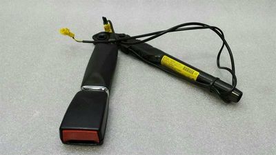 Mercedes W221 FRH Seatbelt Tensioner A2218601469 Seat Belt Tensioner Front Right