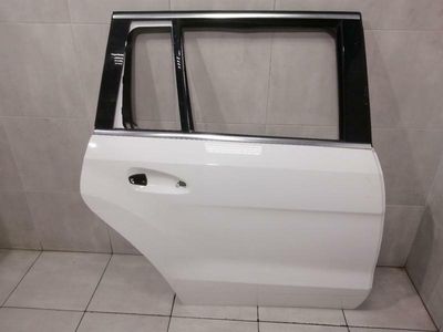 Mercedes GLS 350D right rear door A1667300405 door rear right