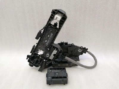 Mercedes GLS 350D RRH door lock A2220064099 door lock rear right