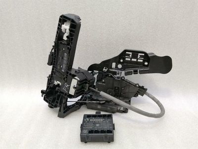 Mercedes GLS 350D front right door lock A2220063999 door lock front right