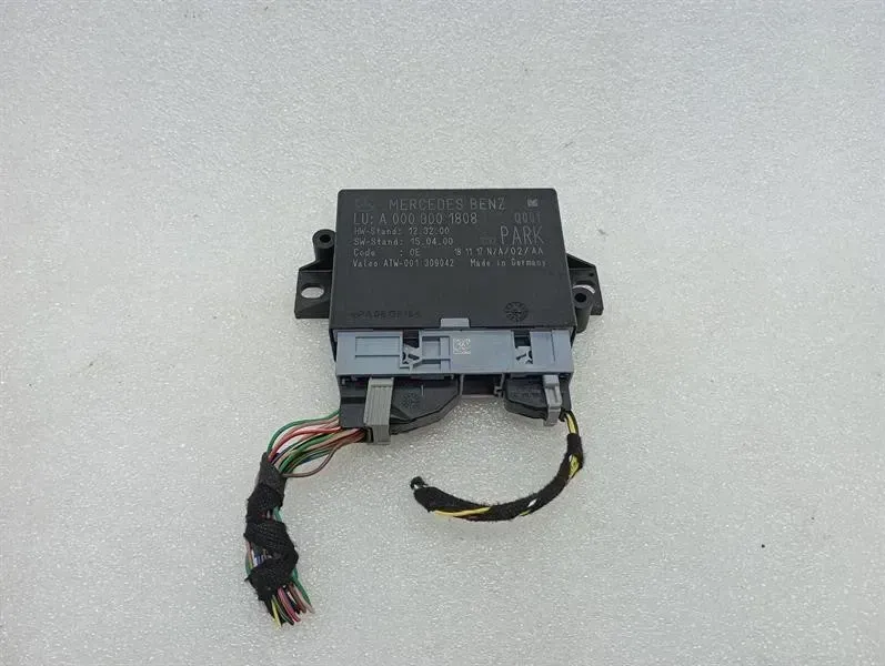 Mercedes C Class W205 Electronic Module A0009001808 PDC Control Unit