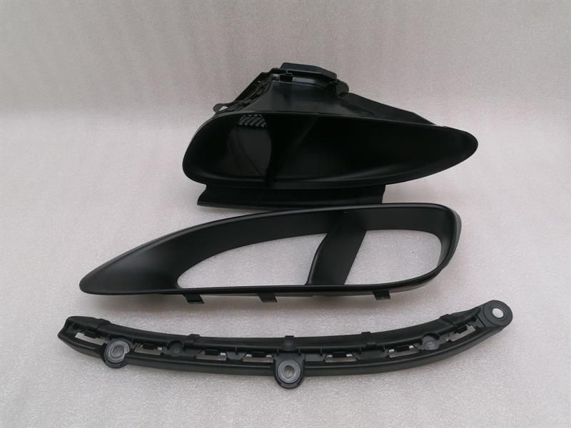 Porsche Spyder 718 Right Air Intake 982815216A RIGHT AIR DUCT AIR INTAKE