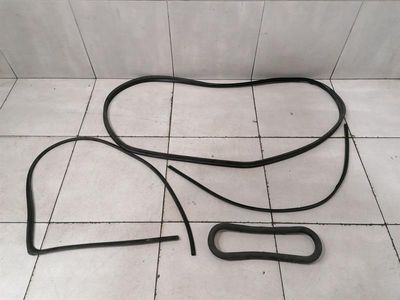 McLaren 720S Coupe BONNET SEAL 13A1353CP BONNET SEAL