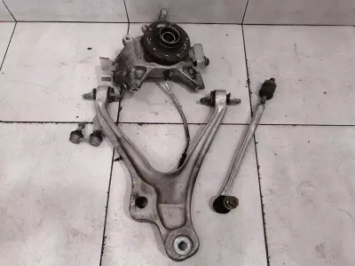 McLaren 720S KNUCKLE SUSPENSION Left Rear Hub 14BA022CP Rear Wheel Bearing Housing