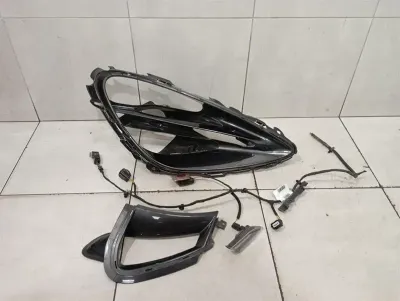 McLaren 720S Spider Body Moulding 14AAC20CP Bar BUMPER PARTS HEADLIGHT TRIM