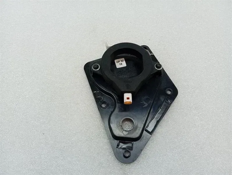 McLaren 720S Spider Aerial / Antenna 11M0436CP Antenna