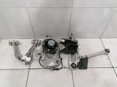 Porsche 911 992 Left Front Hub 9GT407245XC Wheel Bearing Housing Front Left