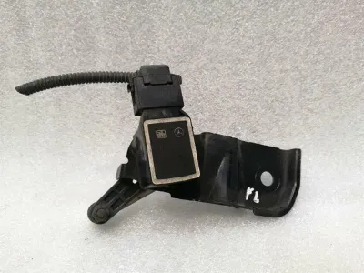 Mercedes S-Class W221 Left Xenon Level Sensor A2213270140 Level Sensor Left