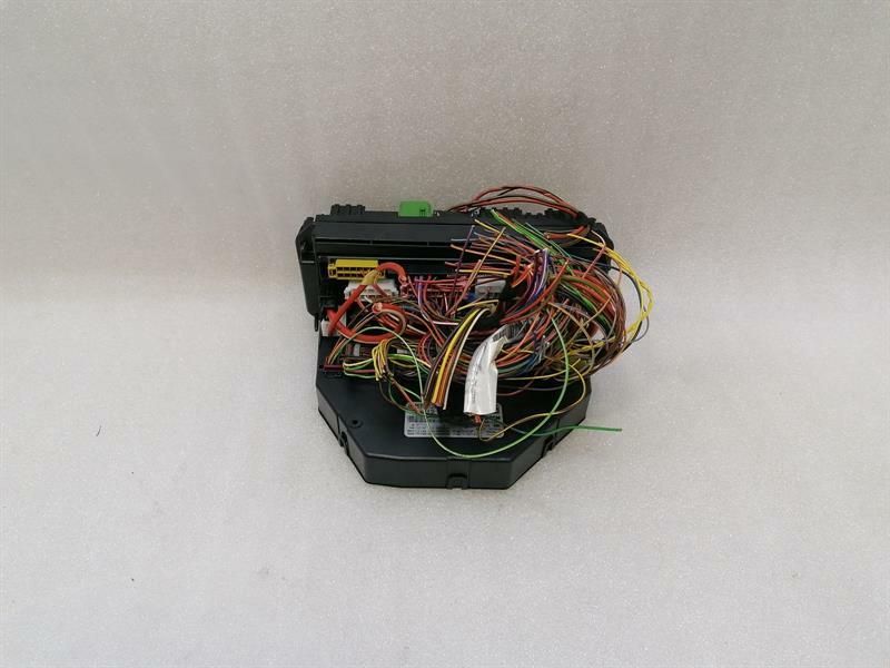 Mercedes CLS W218 Front SAM Fuse Box A2129003714 Fuse Box Front SAM