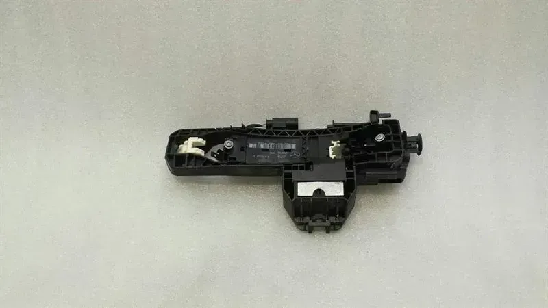 Mercedes CLS W218 door inner handle A2047602334 interior door handle front left