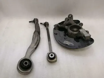 MERCEDES CLS W218 Left Front Hub SET A2183320701 Wheel Bearing Housing Front L 4-MATIC