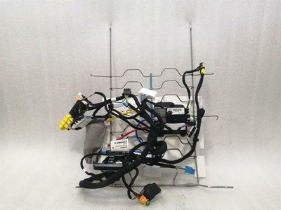 Mercedes CLS W218 FLH Lumbar A0009105102 front left seat lumbar support