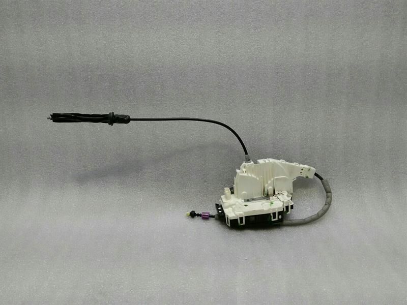 Mercedes CLS W218 FRH door lock A2047203035 door lock front right Kessy