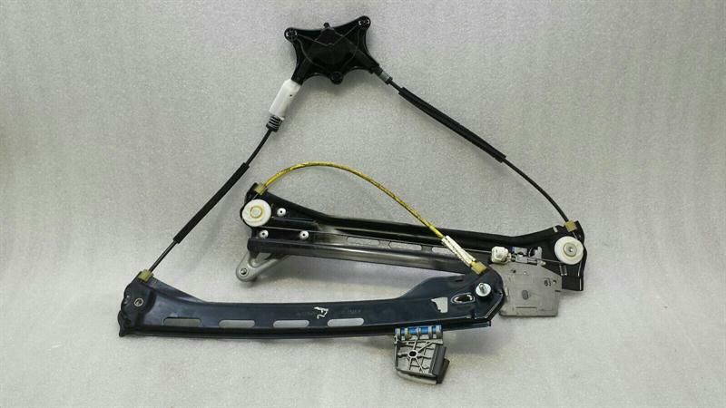 Mercedes CLS W218 Left Front Door Winder A2187200379 Window Regulator Front Li