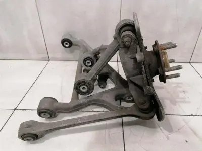 ASTON MARTIN VANTAGE V8 Right Rear Hub 8D33-5A970-AB Wheel Bearing Case Rear Re