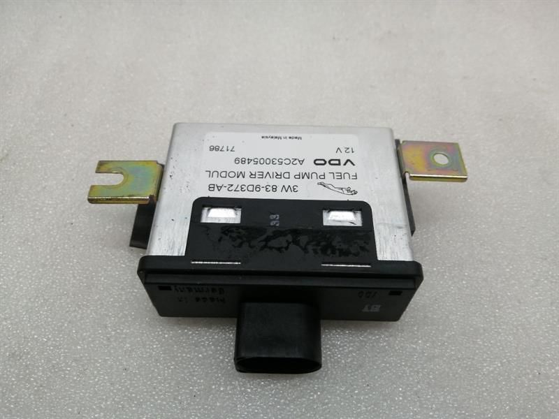 ASTON MARTIN VANTAGE V8 Fuel Pump Electronic Module 3W83-9D372-AB Control Unit