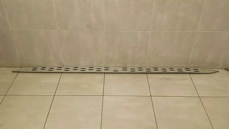 Mercedes GLS X166 Left Side Skirt Trim A1666900575 Seven Bar Left