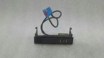 Mercedes S-Class W222 USB Input A2228200915 USB Female S Coupe W217