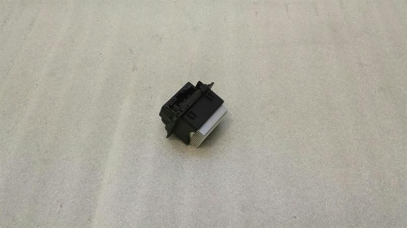 Mercedes GLS X166 Heater Resistor 9304050 Blower Regulator Regulator