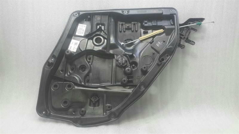 Mercedes S-Class W222 Right Rear Door Winder A2227306605 Window Regulator Rear Re