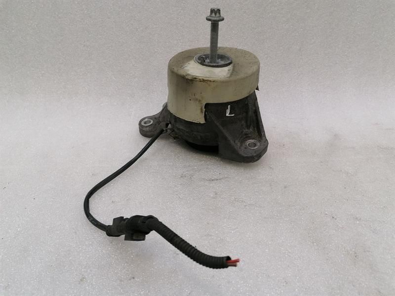 Mercedes E Class W238 Left Engine Mount A2382401200 Engine Mount Left