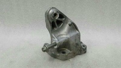 Mercedes E Class W238 Engine Mount A6422234604 Engine Mount OM642