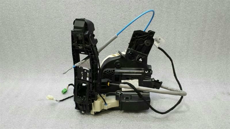 Mercedes E Class W238 Right Door Lock RHD A0997203500 Door Lock