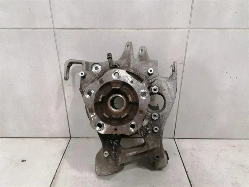 Porsche 911 992 Left Rear Hub 992505435B Wheel Bearing Housing Rear Left