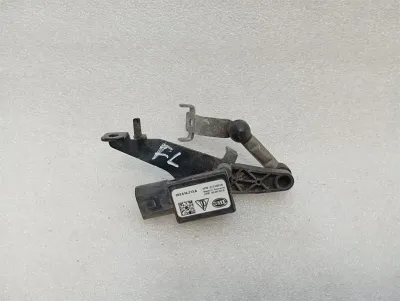 Porsche 911 992 Front Left Level Sensor 992616213A Level Sensor VL