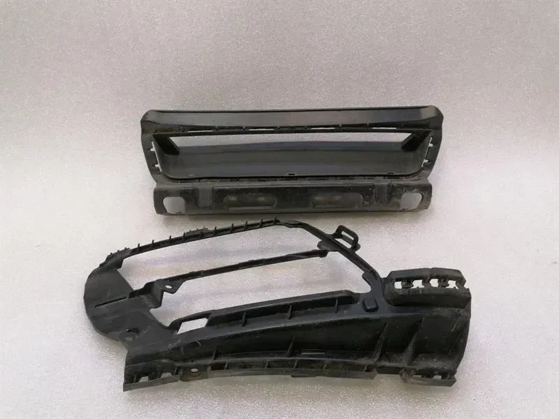 Porsche 911 992 holder bracket 992807954A holder carrier rear bumper